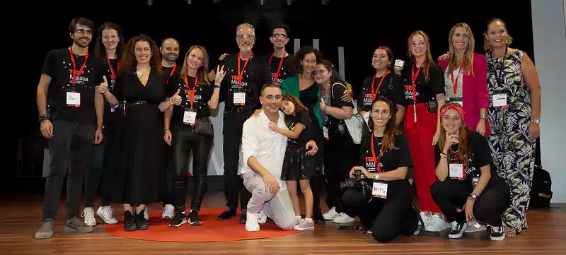 Foto con el equipo del TEDxMálaga 2023